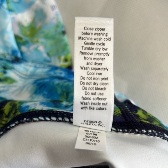 NEW! Athleta Compression Sonar Workout Tights size XS - Picture 7 of 11